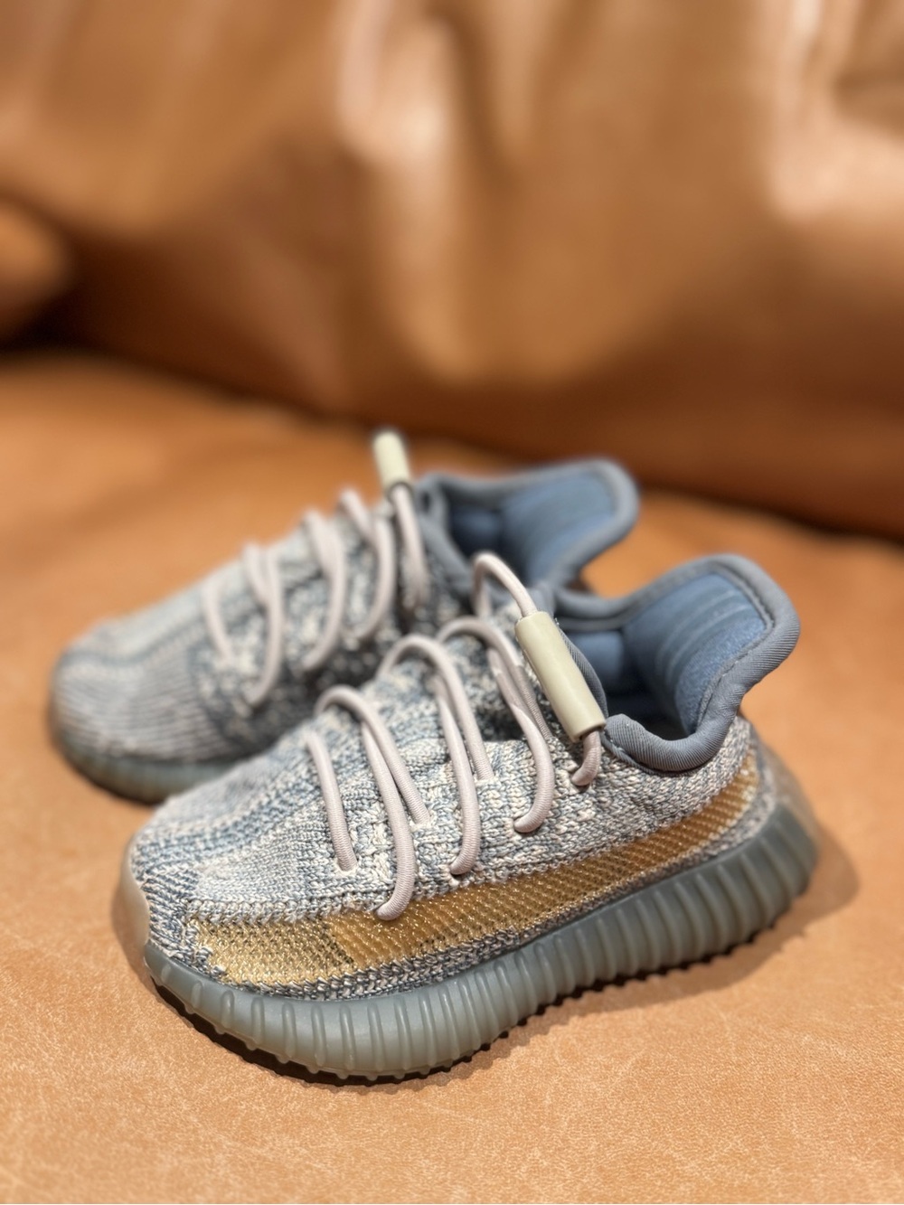 Adidas yeezy boost 350 v2 toddler 5K kids shoes